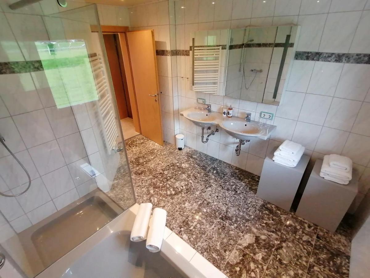 Ferienwohnungen Strass Im Zillertal Exterior foto